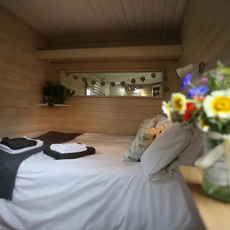 The Shepherd's Hut * Sheriff Hutton