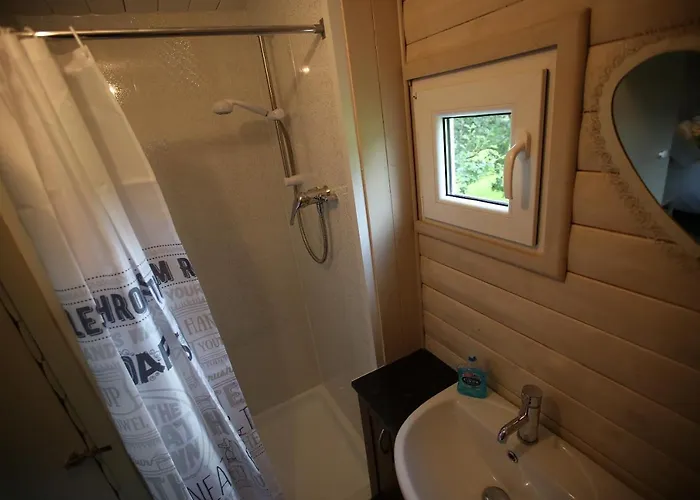 Lodge The Shepherd's Hut *